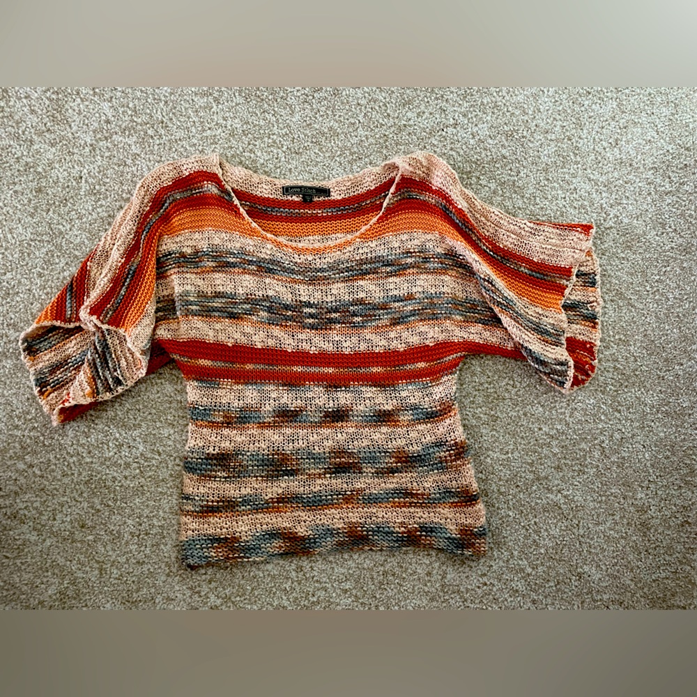 LOVE STITCH cute mid-sleeve light sweater - Medium